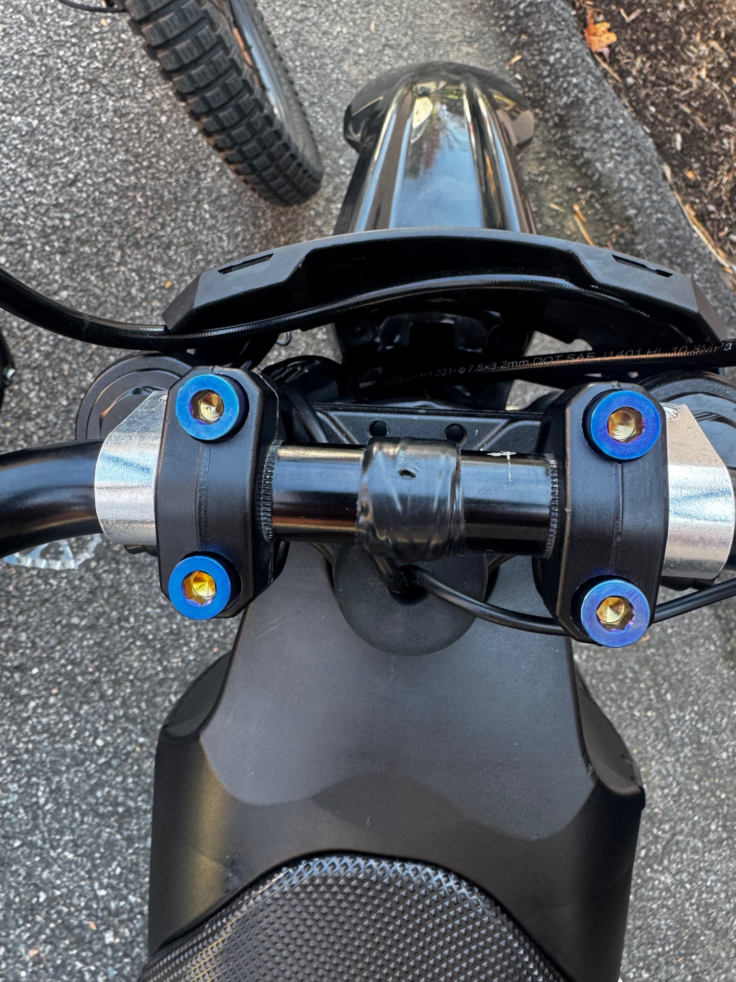 Titanium Tuttio bar clamp bolts