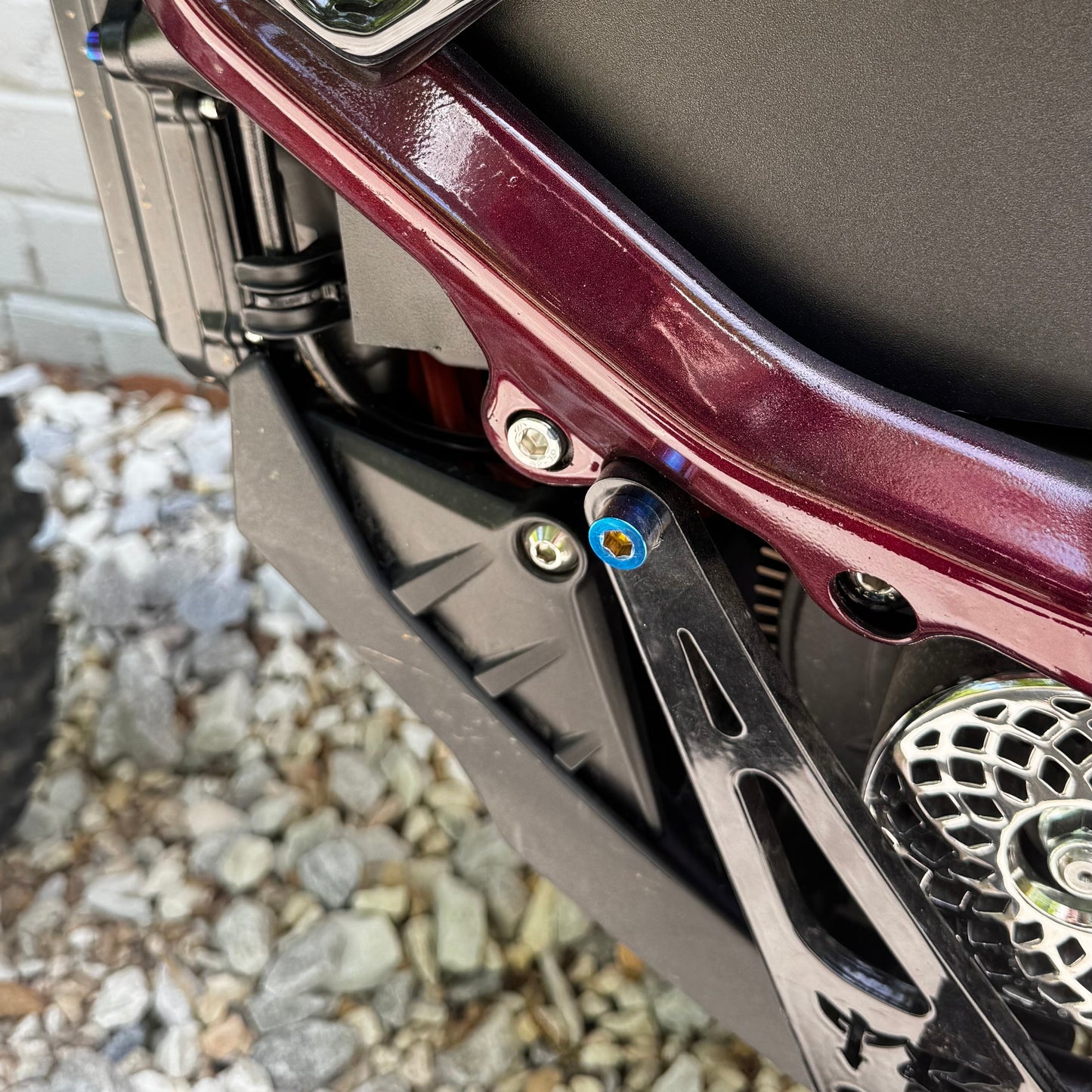 Ultrabee shiftlock mount bolts