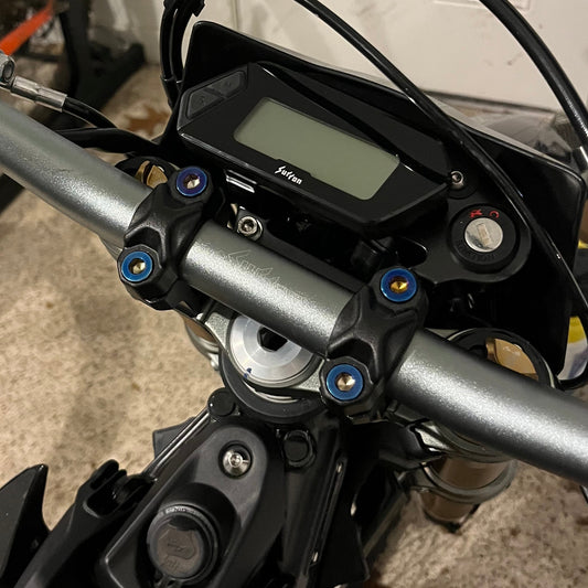 Titanium ultrabee handelbar clamp bolts